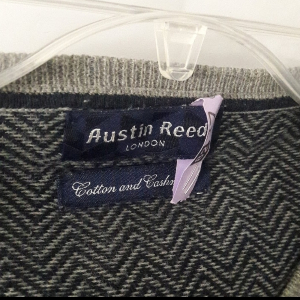 Austin Reed London - Picture 2 of 4